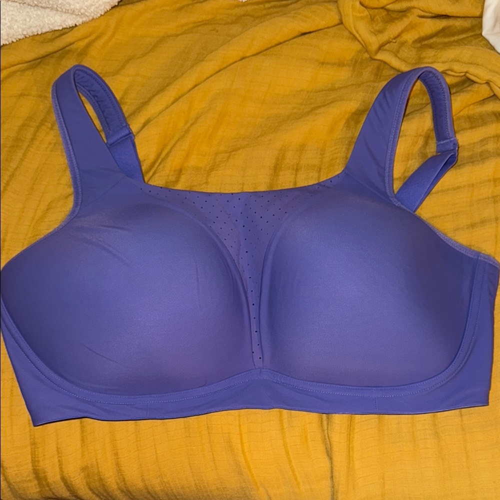 Lululemon sports bra 40G